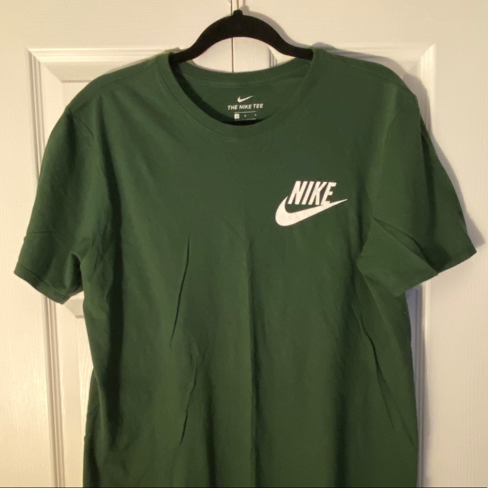 Nike t-shirt